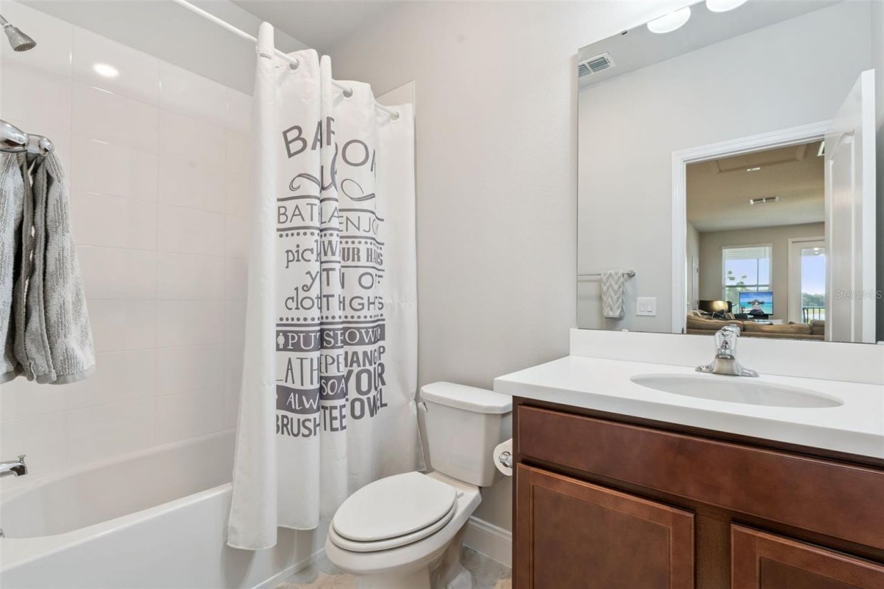 17060 Secret Hollow Loop, Clermont, FL 34711 Photo
