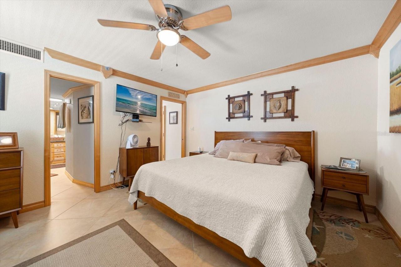 506 Gulf Boulevard , Unit 201, Indian Rocks Beach, FL 33785 Photo