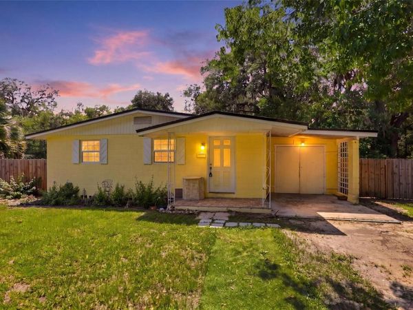 810 S MASSACHUSETTS AVENUE , DELAND, FL 32724