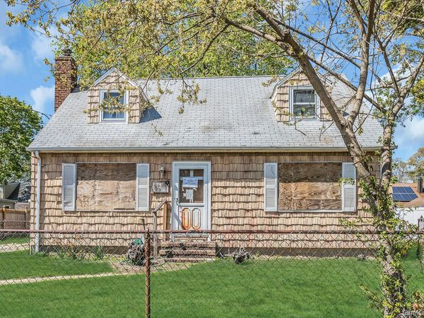 1767 Bushwick Avenue , Merrick, NY 11566