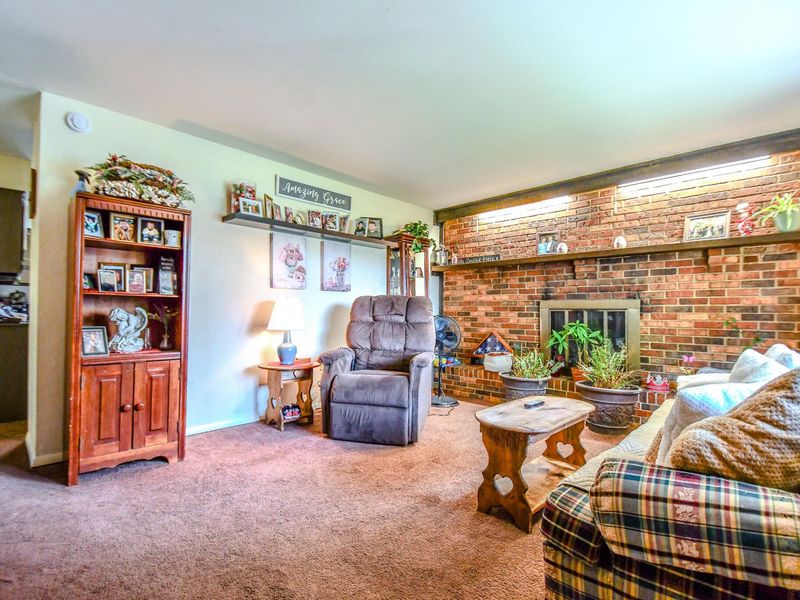 203 W Boitnott Drive, Englewood, OH 45322 Photo 8