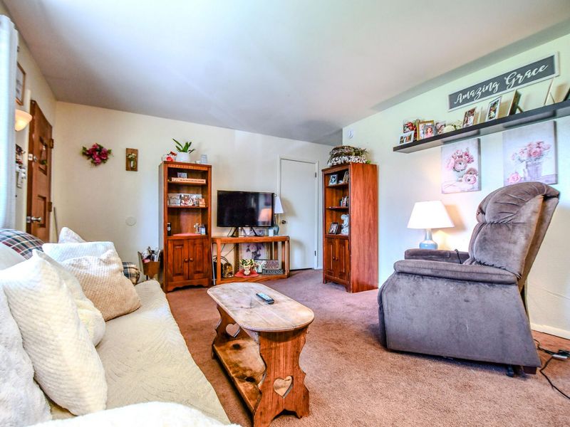 203 W Boitnott Drive, Englewood, OH 45322 Photo 9