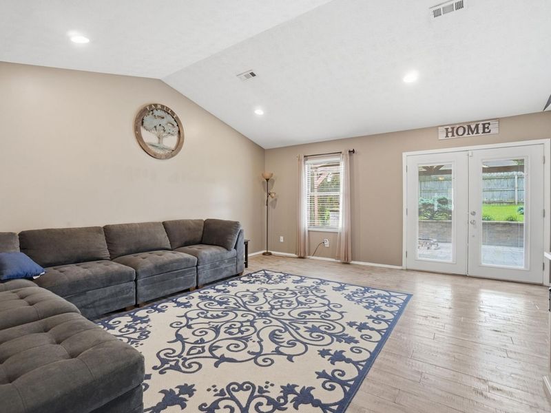 8878 Trowbridge Way, Dayton, OH 45424 Photo 12