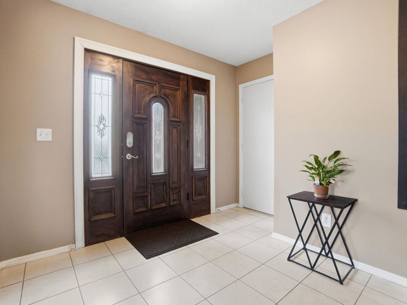 8878 Trowbridge Way, Dayton, OH 45424 Photo 8