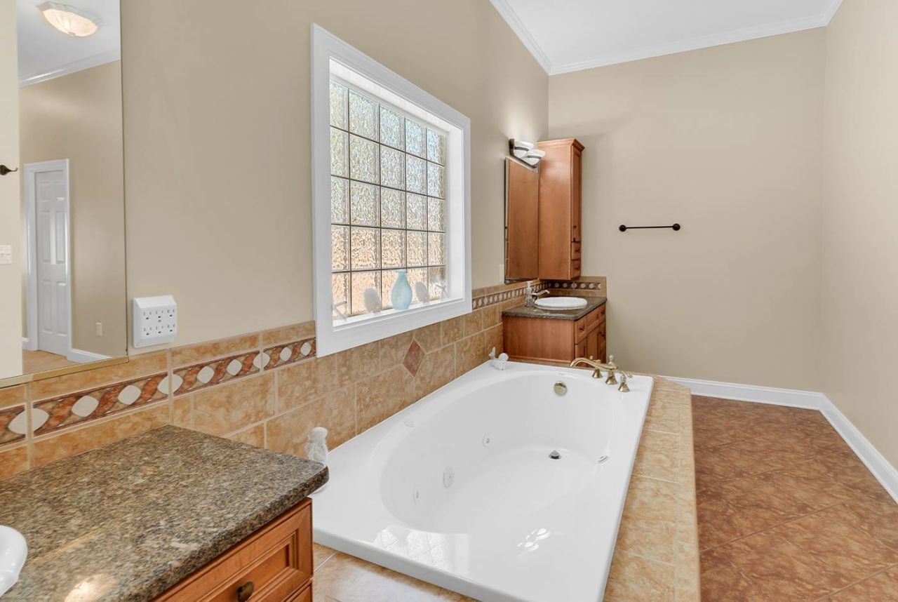 4602 Marion Circle Photo 26
