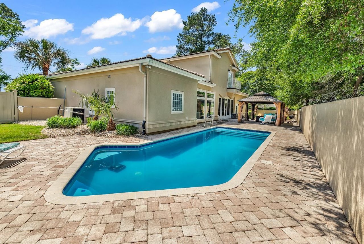 4602 Marion Circle Photo 4