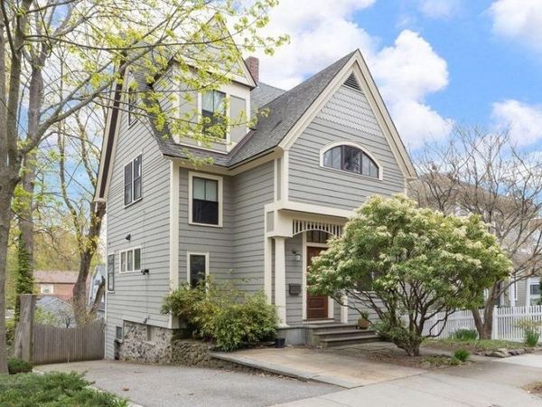 26 Circuit Ave, Newton, MA 02461