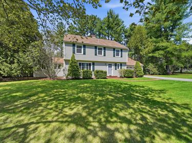 11 River Road, Amherst, NH 03031
