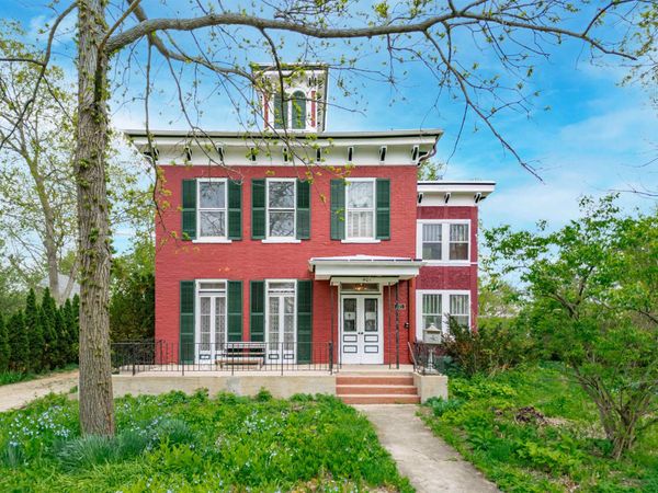 401 E Lincoln Avenue, BELVIDERE, IL 61008
