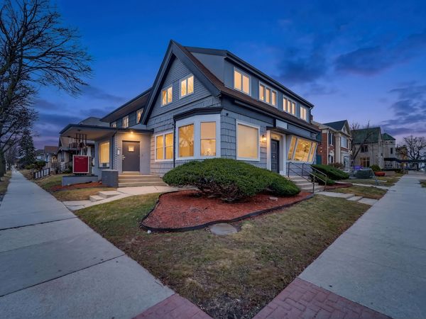 2001 W Capitol Dr, Unit 2003, Milwaukee, WI 53206
