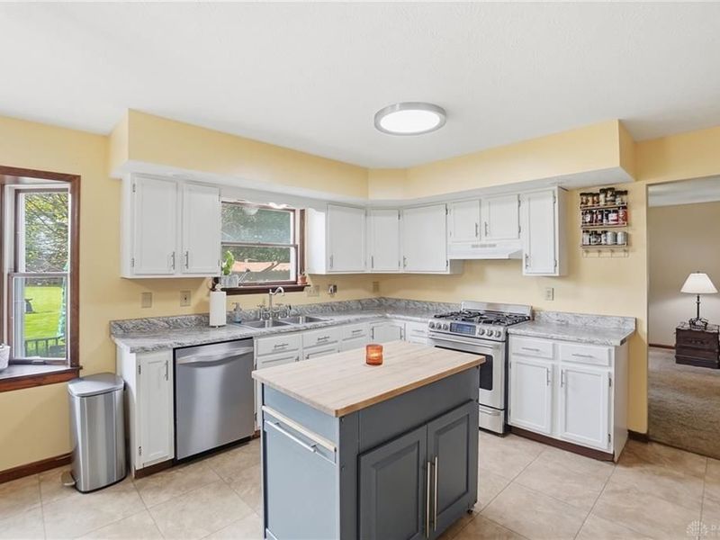 1589 Bending Tree Drive, New Carlisle, OH 45344 Photo 15