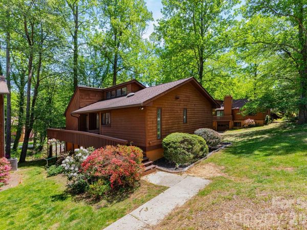 5 Wildwood Circle, Fletcher, NC 28732