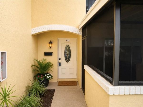 102 E Greens BLVD, LEHIGH ACRES, FL 33936