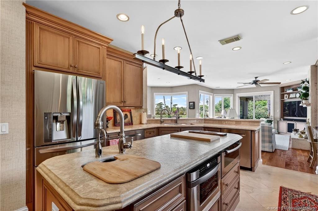 6600 SE Barrington Drive, Stuart, FL 34997 Photo