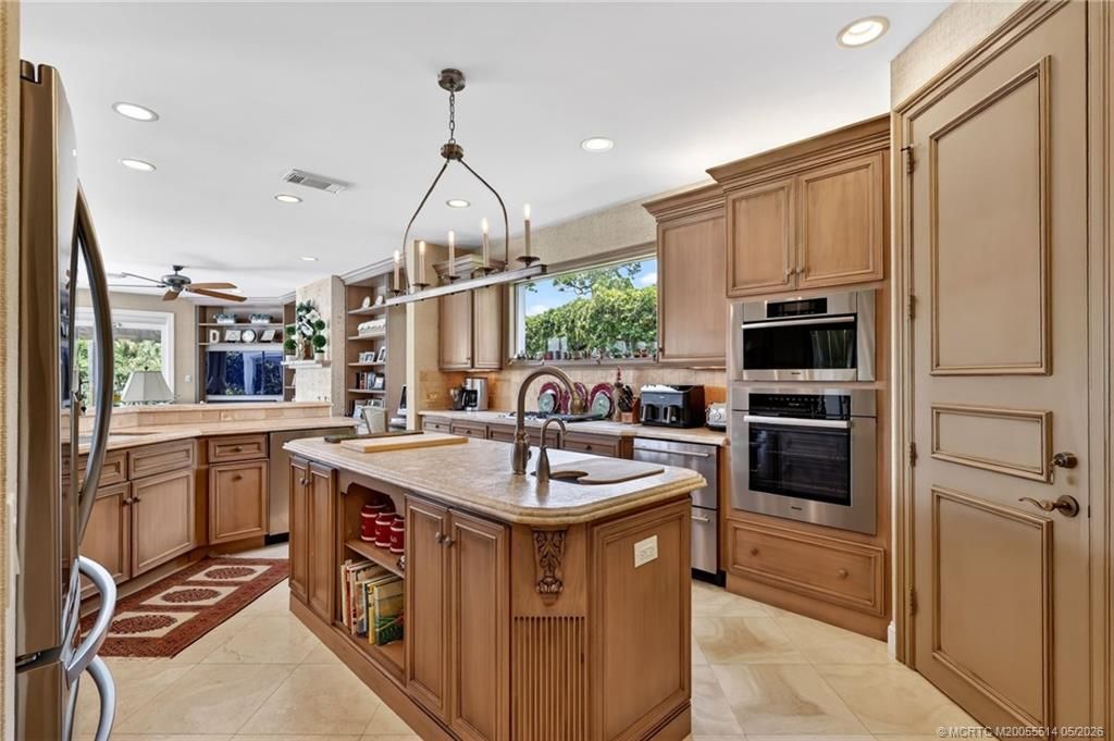 6600 SE Barrington Drive, Stuart, FL 34997 Photo