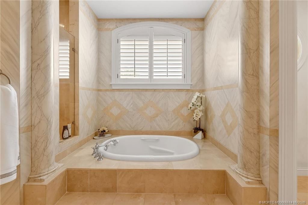 6600 SE Barrington Drive, Stuart, FL 34997 Photo