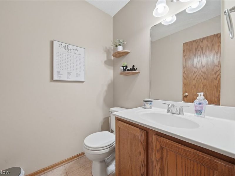 8714 Billendon Circle NW, North Canton, OH 44720 Photo 17