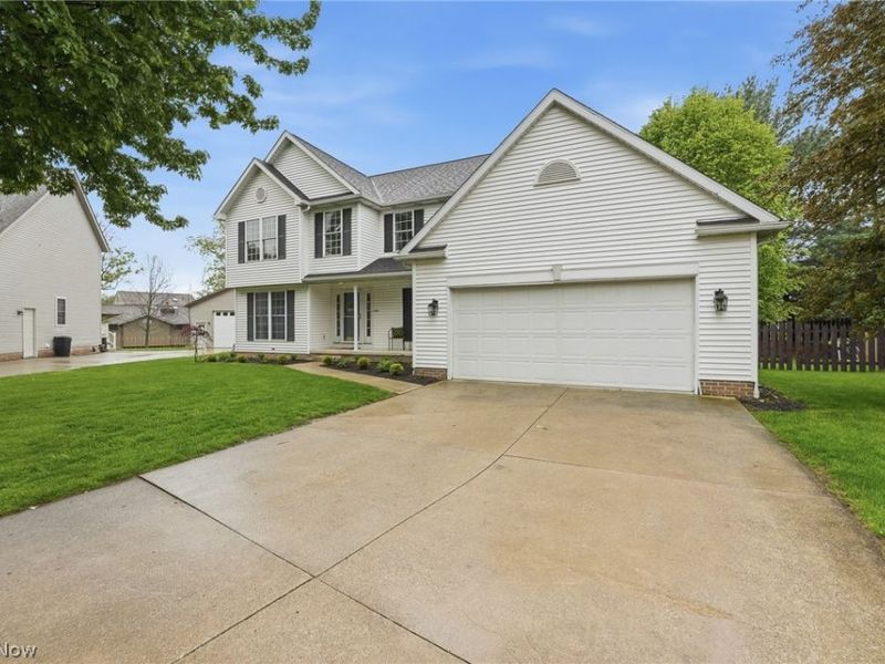 8714 Billendon Circle NW, North Canton, OH 44720 Photo 3
