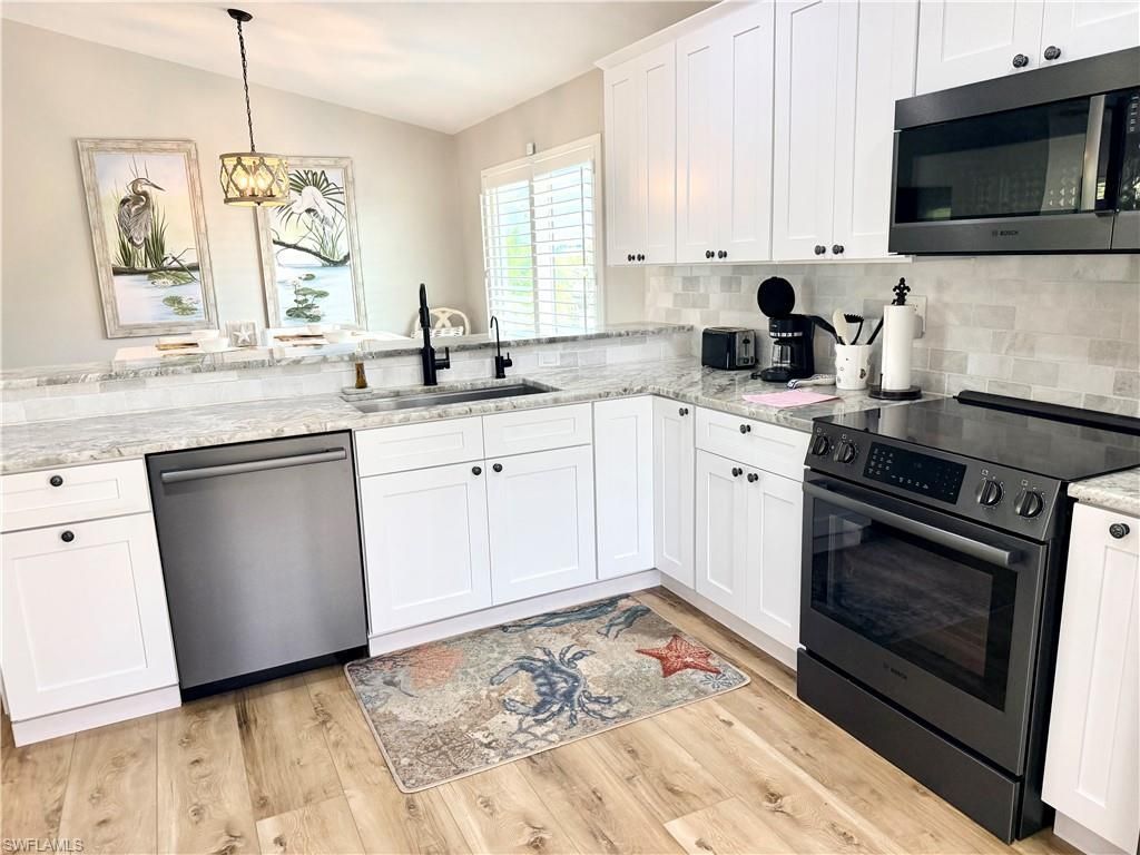 27594 Shore Dr , Bonita Springs, FL 34134 Photo