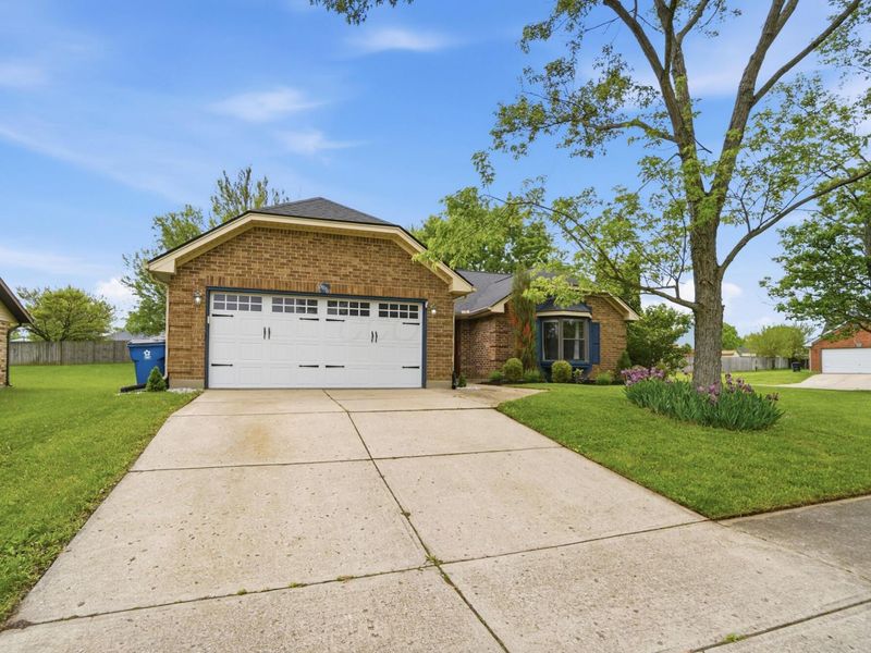 8878 Trowbridge Way, Dayton, OH 45424 Photo 4