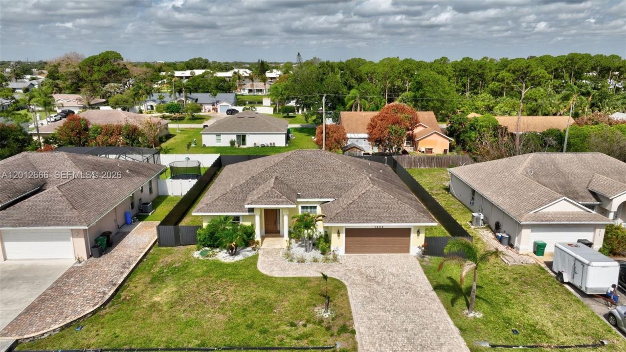1922 SE Camilo St , Port Saint Lucie, FL 34952 Photo