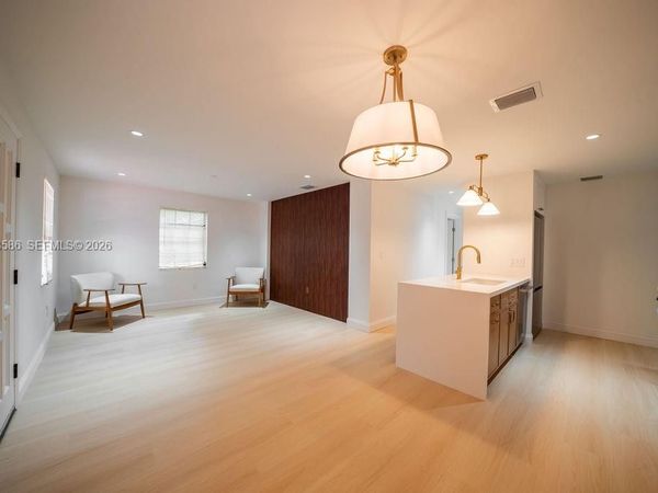 1550 S Greenway Dr , Coral Gables, FL 33134