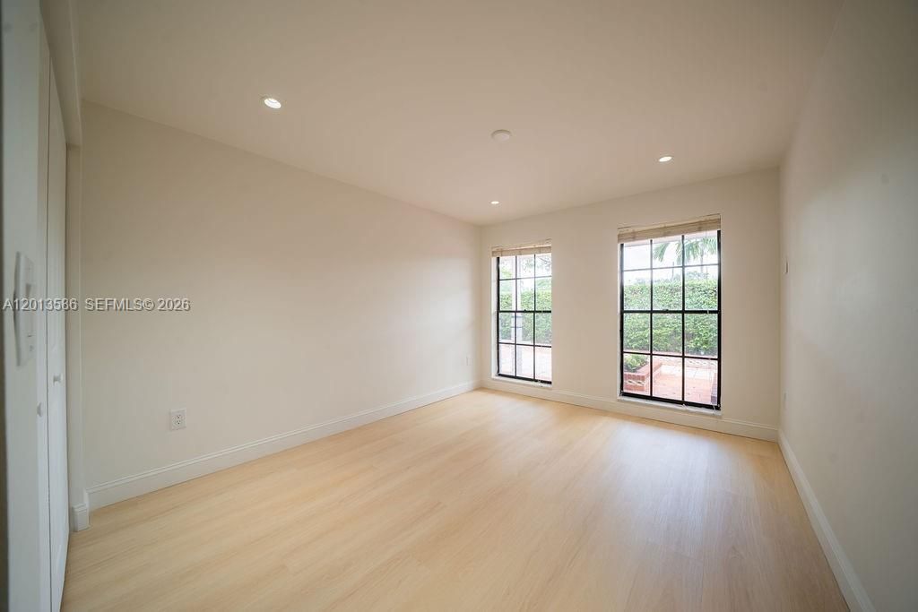 1550 S Greenway Dr, Coral Gables, FL 33134 Photo