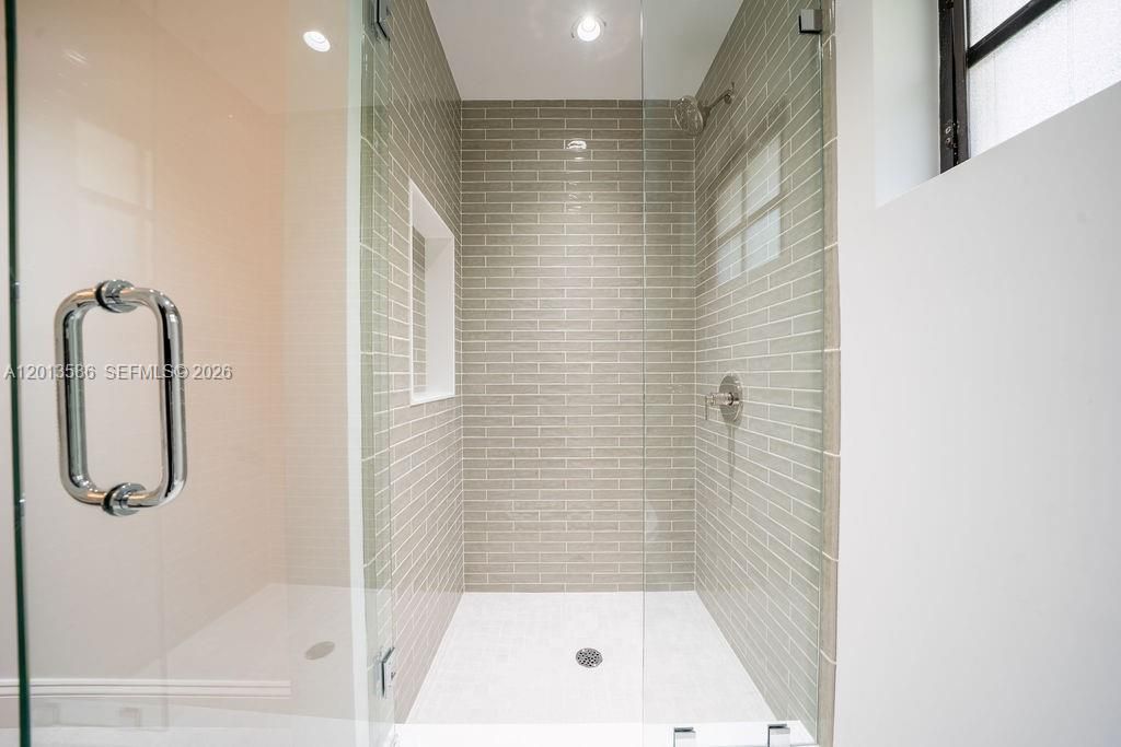 1550 S Greenway Dr, Coral Gables, FL 33134 Photo