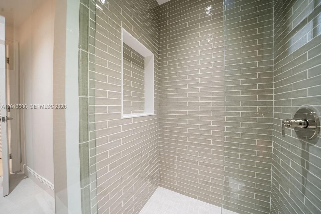1550 S Greenway Dr, Coral Gables, FL 33134 Photo