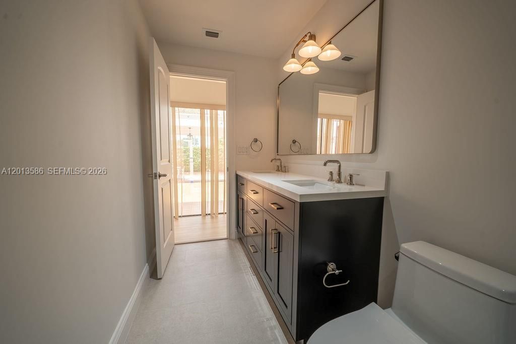 1550 S Greenway Dr, Coral Gables, FL 33134 Photo