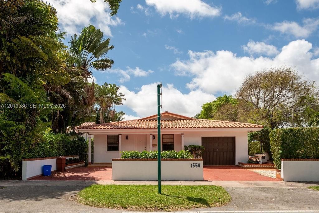 1550 S Greenway Dr, Coral Gables, FL 33134 Photo