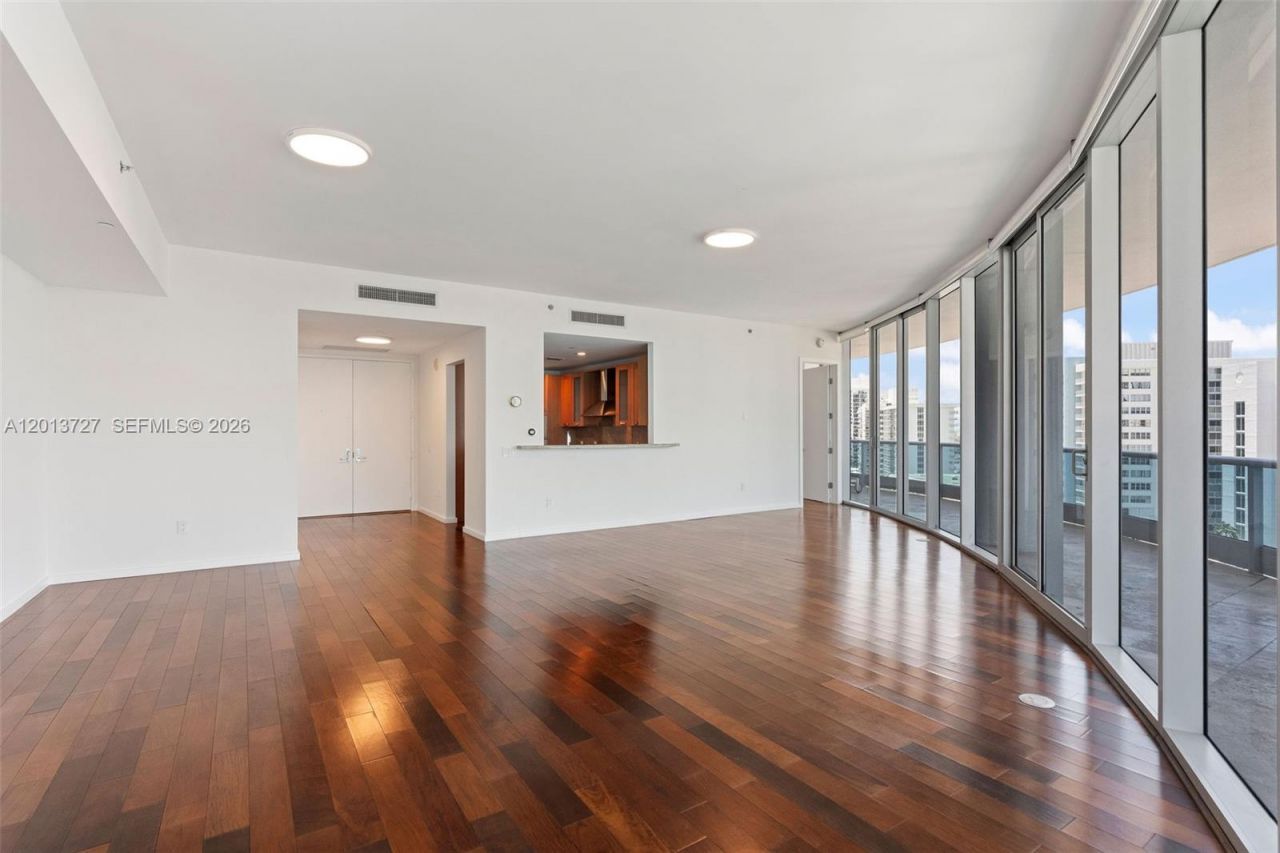 5959 Collins Ave , Unit 1101, Miami Beach, FL 33140 Photo