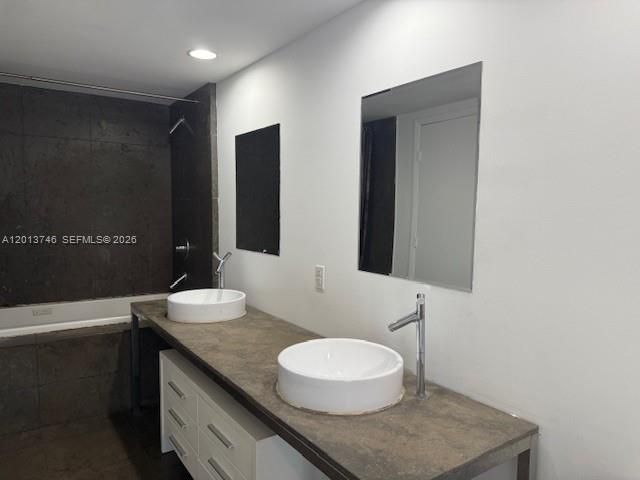 475 Brickell Ave, Unit 2411, Miami, FL 33131 Photo