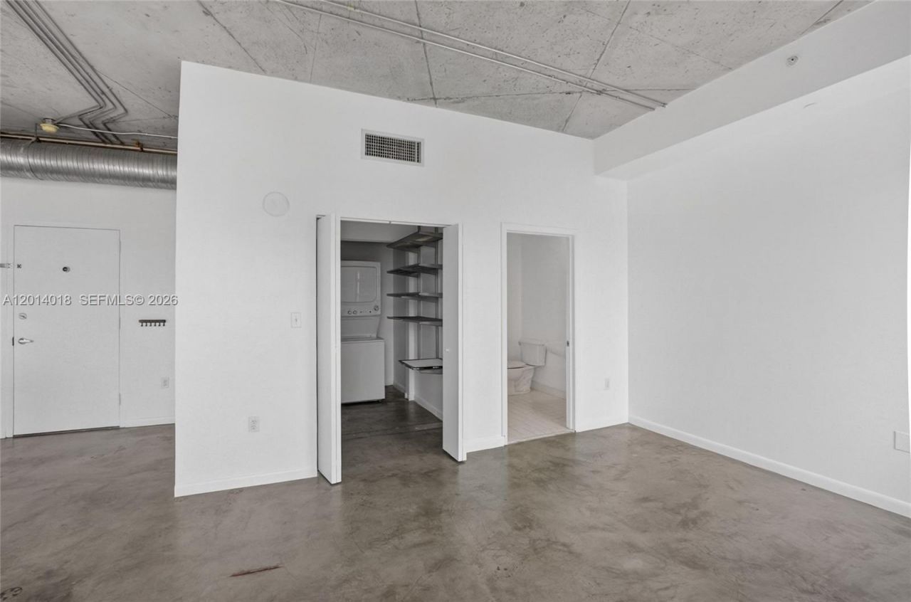 10 SW South River Dr , Unit PHI01, Miami, FL 33130 Photo