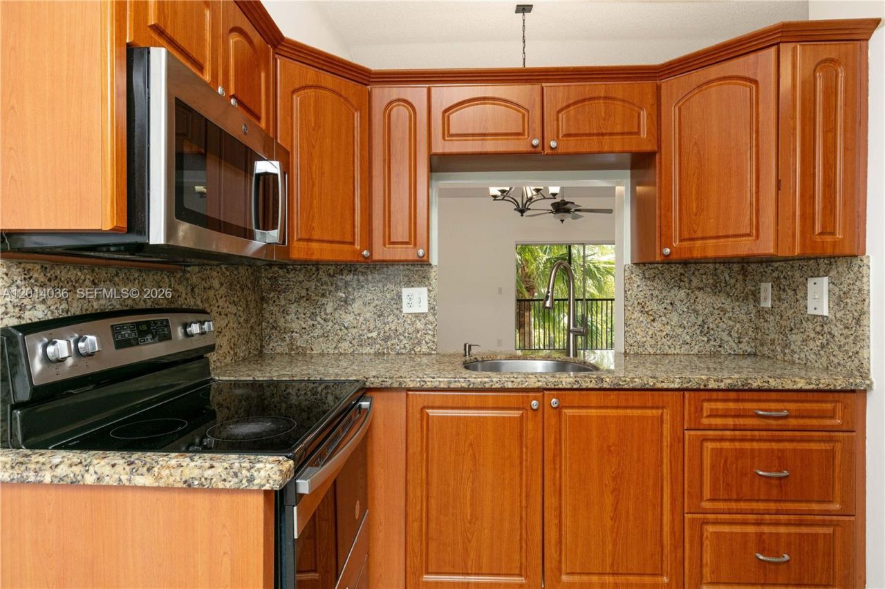 717 Gardens Dr , Unit 201, Pompano Beach, FL 33069 Photo