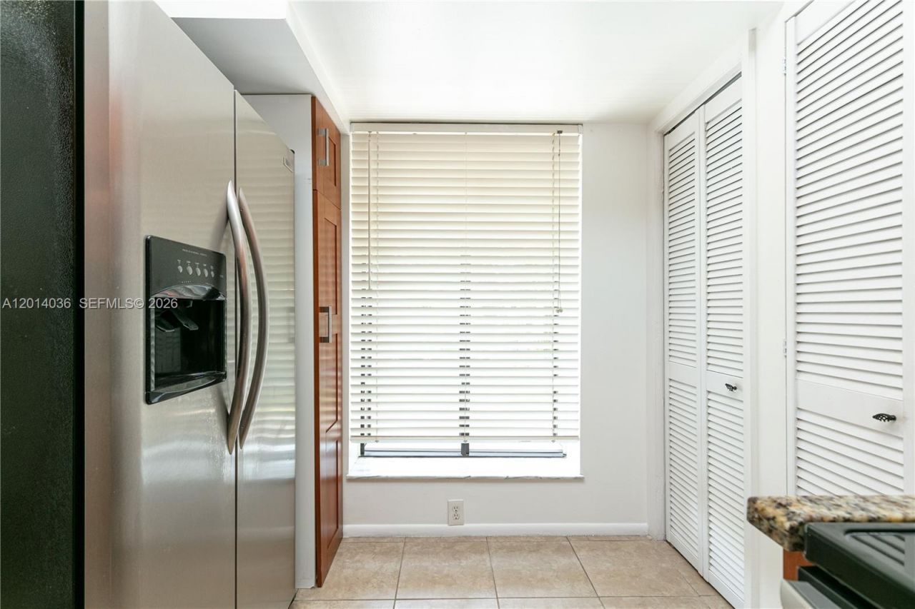 717 Gardens Dr , Unit 201, Pompano Beach, FL 33069 Photo