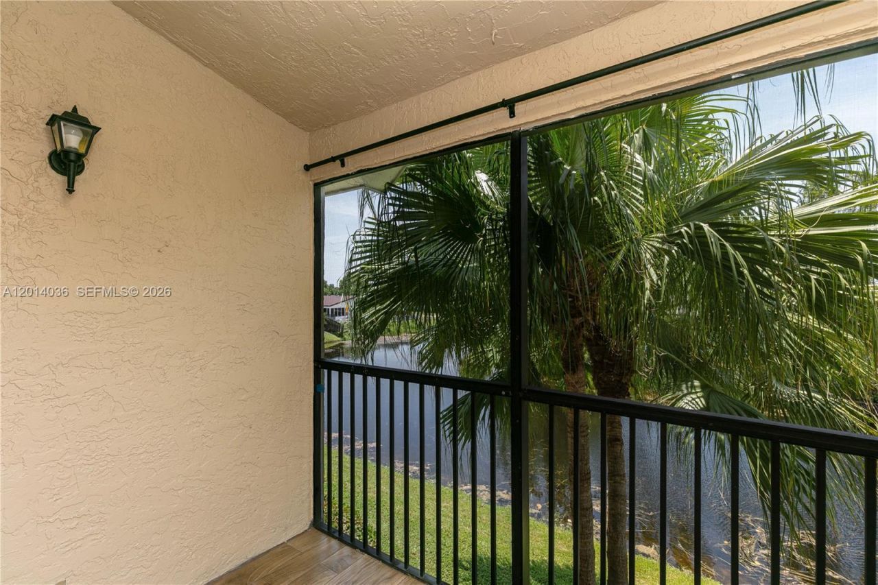 717 Gardens Dr , Unit 201, Pompano Beach, FL 33069 Photo