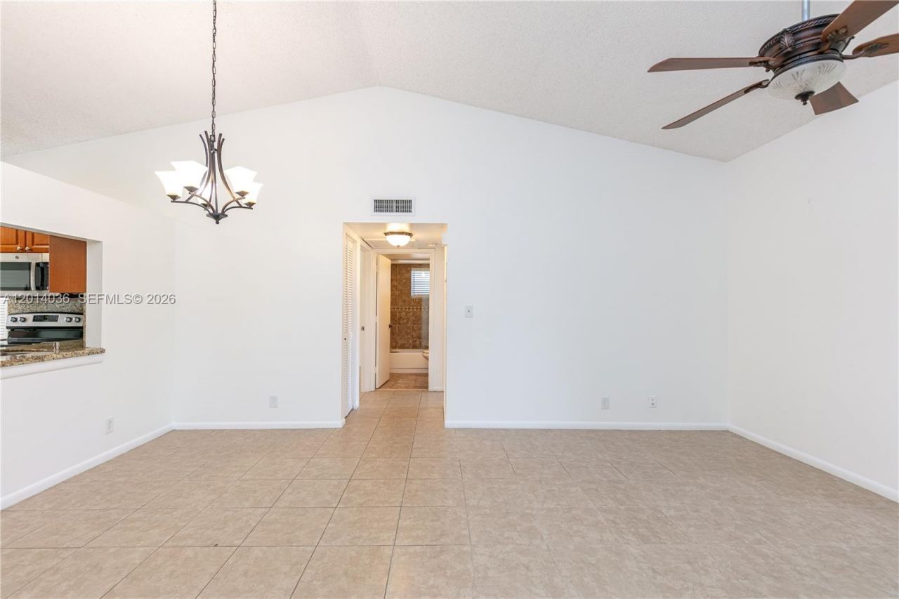 717 Gardens Dr , Unit 201, Pompano Beach, FL 33069 Photo