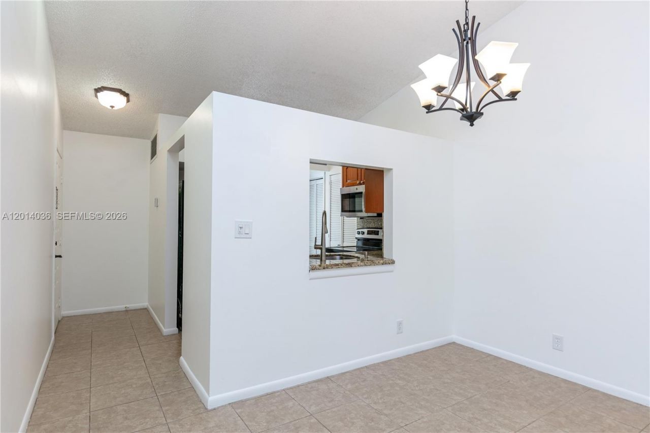 717 Gardens Dr , Unit 201, Pompano Beach, FL 33069 Photo