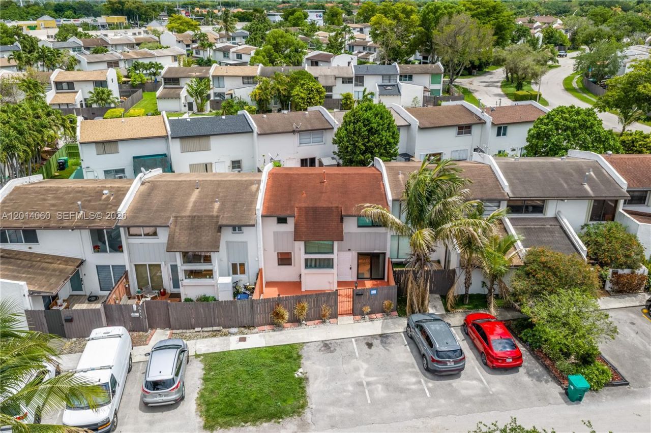 6929 SW 110th Ave, Miami, FL 33173 Photo