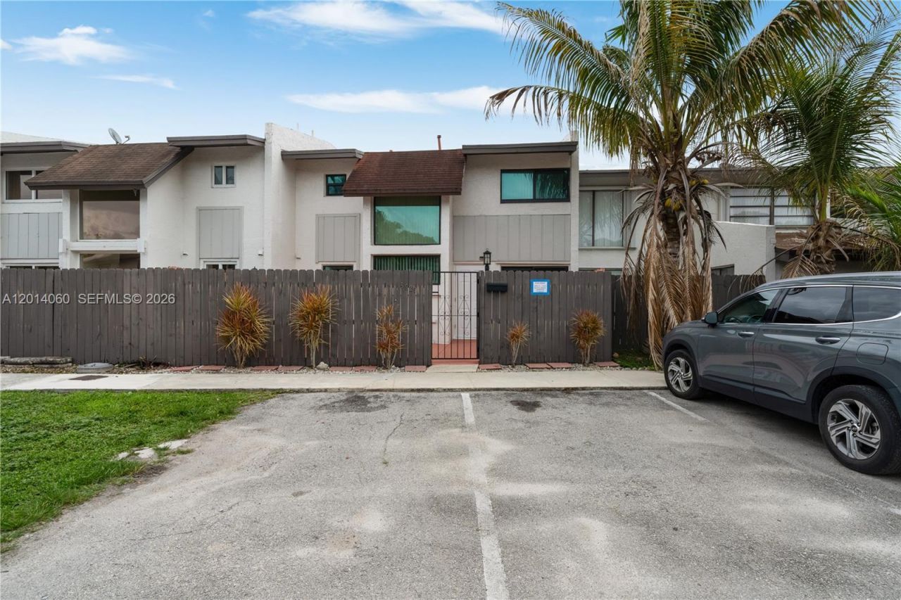 6929 SW 110th Ave, Miami, FL 33173 Photo