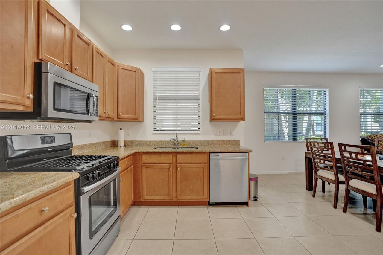 12471 NW 32nd Mnr, Unit 12471, Sunrise, FL 33323 Photo