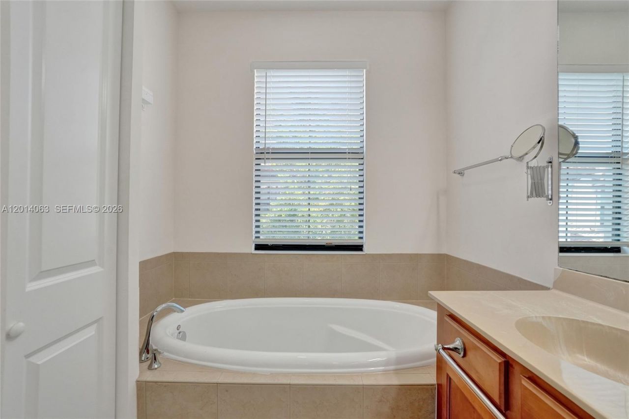 12471 NW 32nd Mnr, Unit 12471, Sunrise, FL 33323 Photo