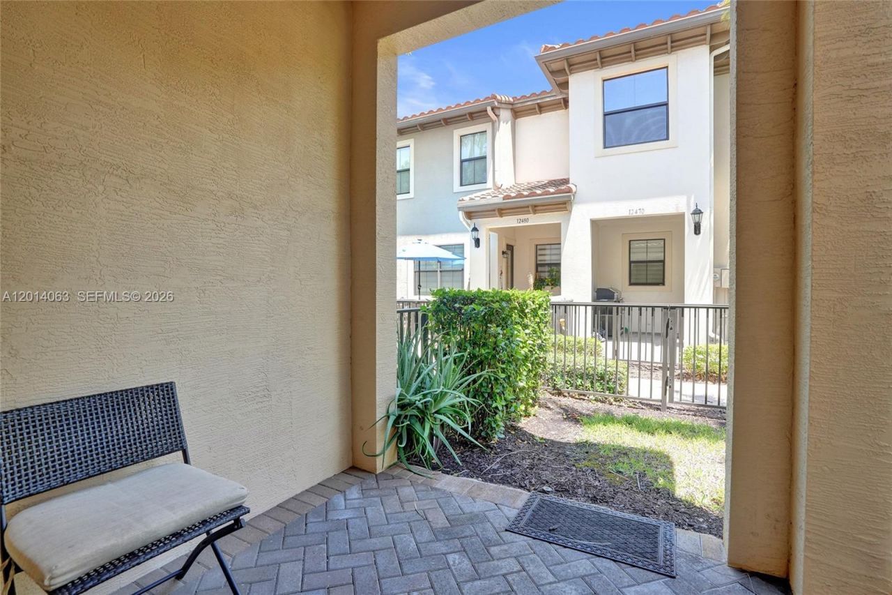 12471 NW 32nd Mnr, Unit 12471, Sunrise, FL 33323 Photo