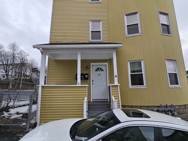 4 Vernon Terrace, Unit 3, Worcester, MA 01610
