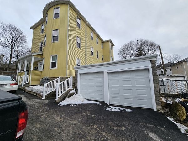 4 Vernon Terrace, Unit 2, Worcester, MA 01610