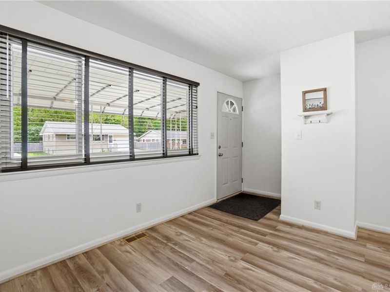 5421 Northcutt Place, Harrison Township, OH 45414 Photo 6