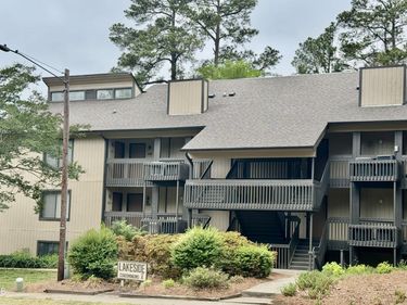 3027 Huntleigh Drive, Raleigh, NC 27604
