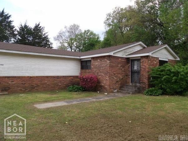 660 W Cherry Street, Piggott, AR 72454