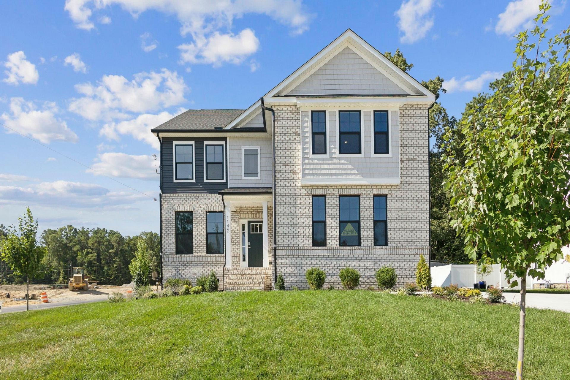 12 Avonwoods Ct, Staunton, VA 24401 Main Photo